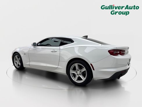 Used 2020 Chevrolet Camaro LT RWD image 4