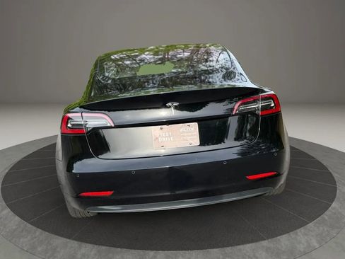 Used 2018 Tesla Model 3 Mid Range RWD image 5