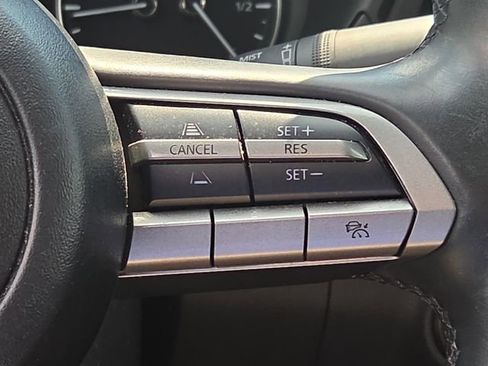 Used 2023 MAZDA MAZDA3 s FWD image 23