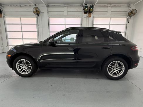 Used 2017 Porsche Macan AWD/4WD image 2