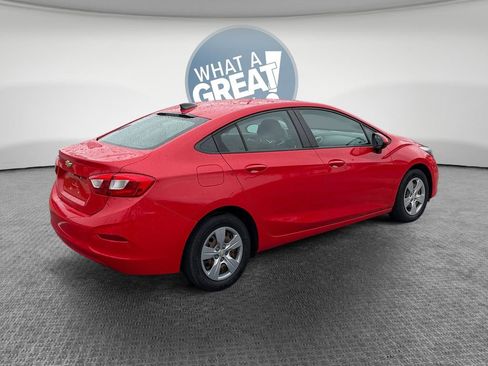 Used 2017 Chevrolet Cruze LS image 3