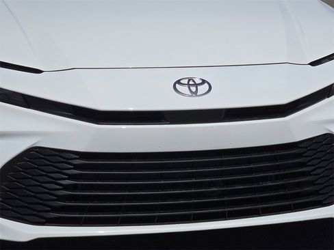 New 2026 Toyota Camry LE image 7