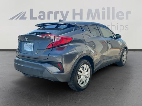 Certified 2020 Toyota C-HR LE FWD image 5