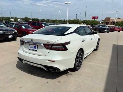 Used 2021 Nissan Maxima 3.5 SV w/ Floor Mat Group FWD image 5