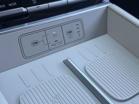 Used 2025 Hyundai Santa Fe SEL image 23