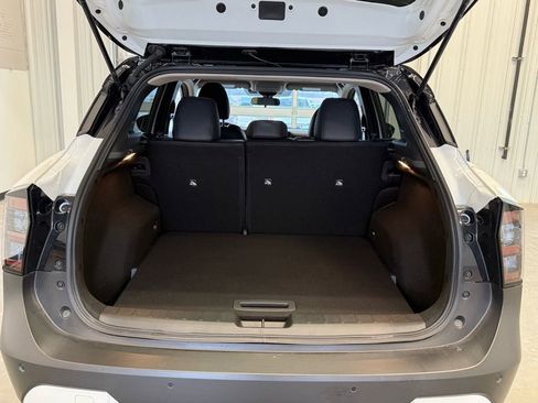 Used 2025 Nissan Kicks SR FWD image 15