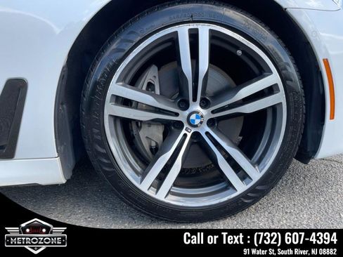 Used 2019 BMW 750i image 36