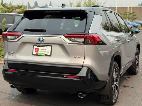 Used 2024 Toyota RAV4 XSE AWD/4WD image 5