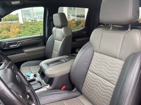 Used 2022 Chevrolet Silverado 1500 ZR2 w/ Technology Package image 24