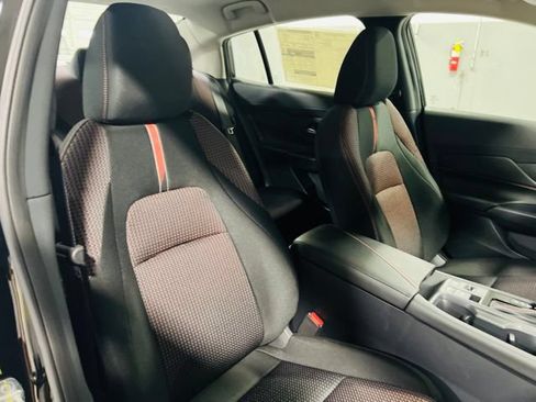 New 2026 Nissan Sentra SR w/ Floor Mat Package FWD image 32