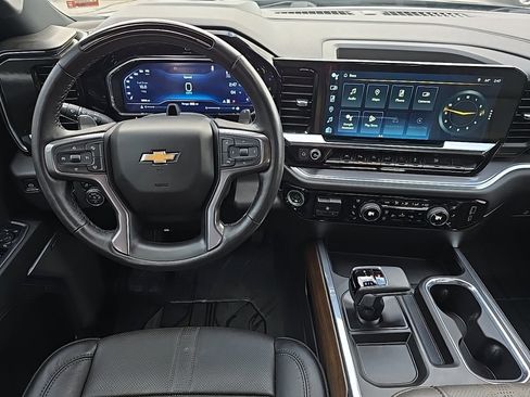 Used 2024 Chevrolet Silverado 1500 High Country image 31