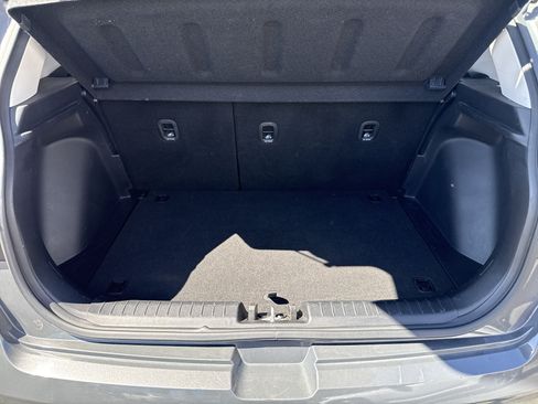 Used 2025 Hyundai Venue SEL FWD image 22