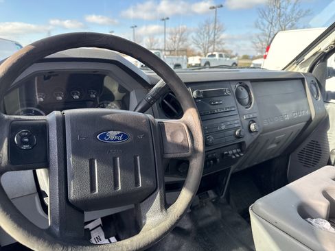 Used 2012 Ford F350 XL w/ Trailer Tow Pkg image 22