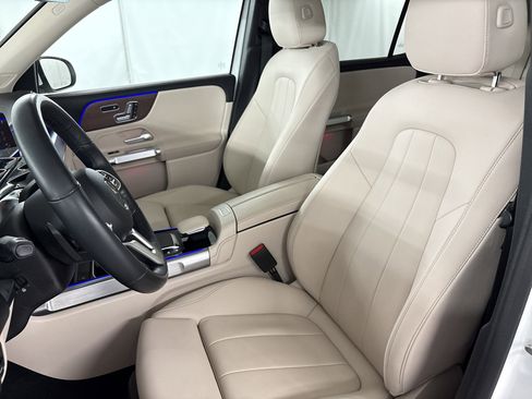 Certified 2023 Mercedes-Benz GLB 250 image 5