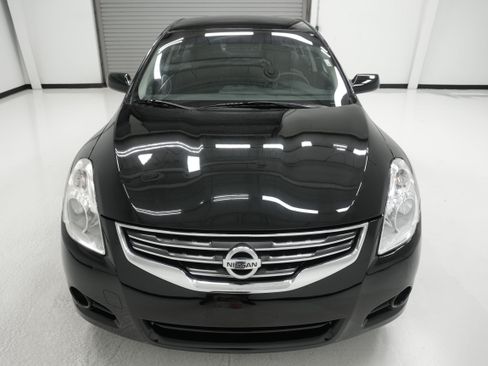Used 2012 Nissan Altima 2.5 S w/ 20th Anniversary Pkg FWD image 2