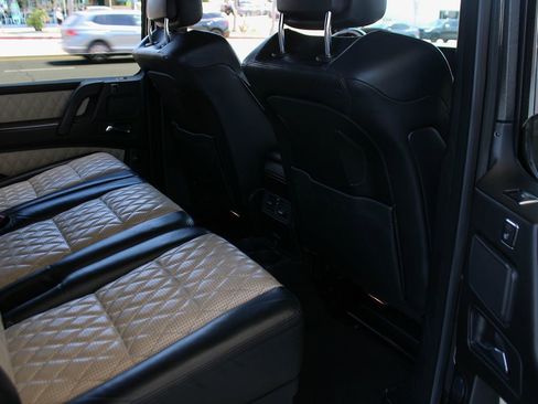 Used 2015 Mercedes-Benz G 63 AMG 4MATIC image 25