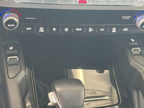 Used 2023 Kia Telluride S w/ S Sunroof Package FWD image 23