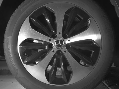 Used 2025 Mercedes-Benz GLA 250 image 15