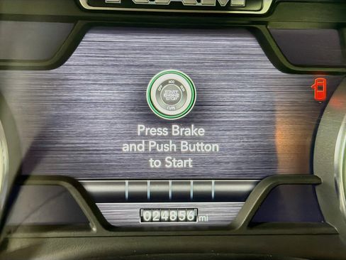 Used 2023 RAM 1500 Big Horn AWD/4WD image 18