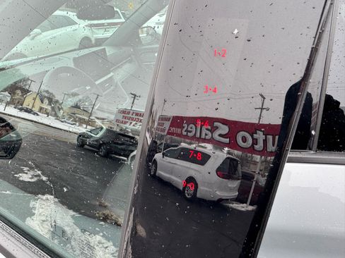 Used 2025 Ford Explorer Platinum w/ Ultimate Package image 14