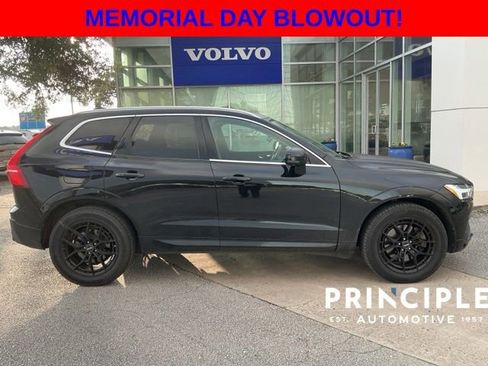 Used 2020 Volvo XC60 T6 Momentum AWD/4WD image 3