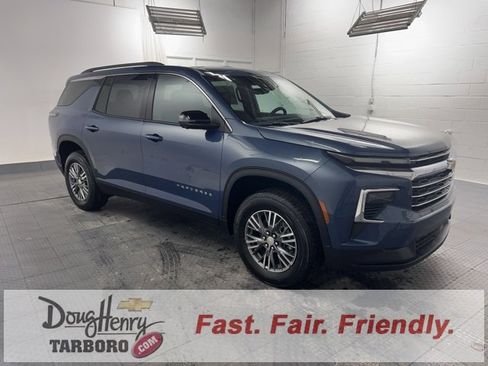 New 2026 Chevrolet Traverse LT w/ Driver Confidence Package image 3