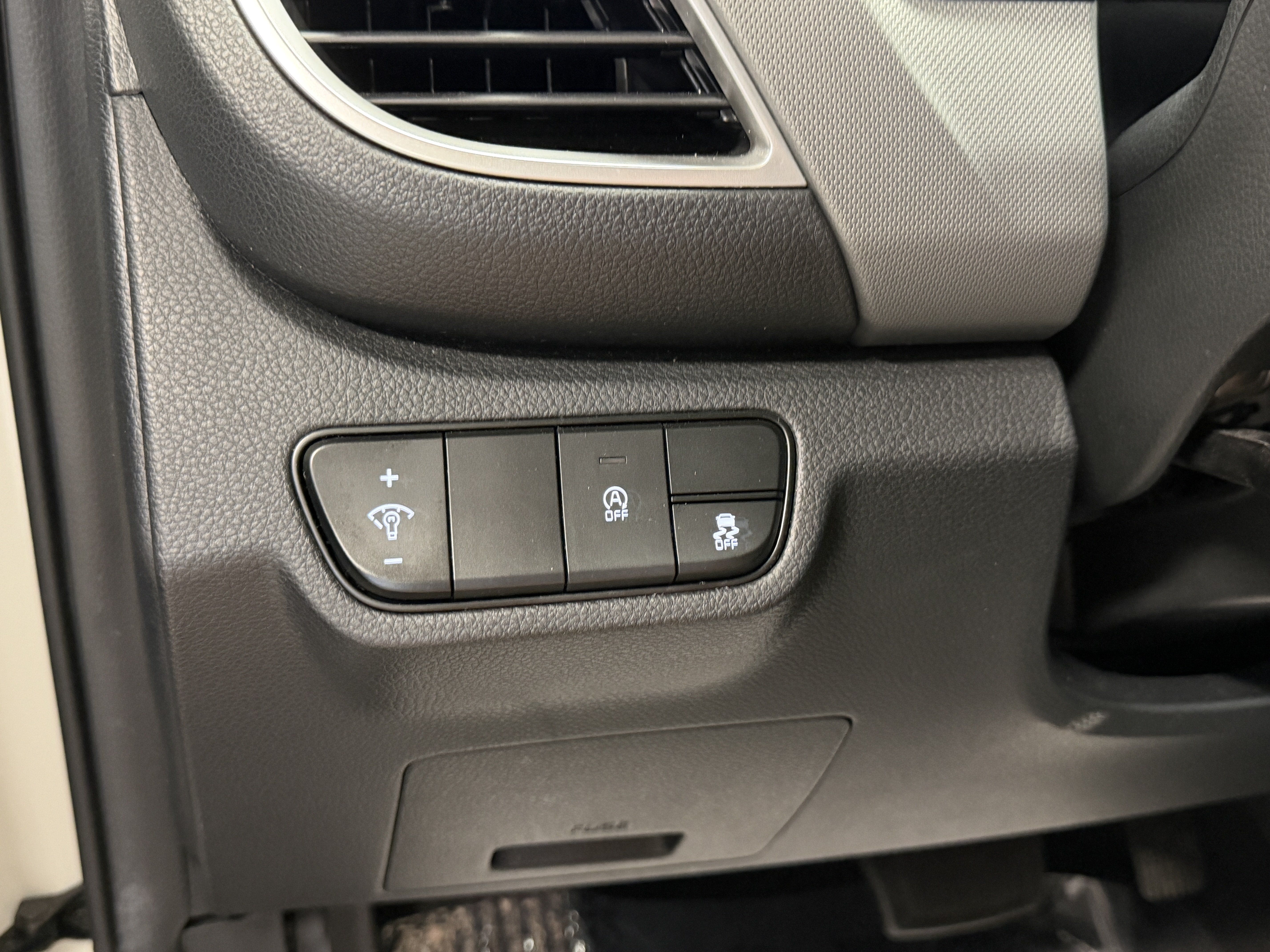 Used 2026 Kia Seltos LX FWD image 17