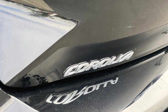 Used 2021 Toyota Corolla XSE FWD image 38