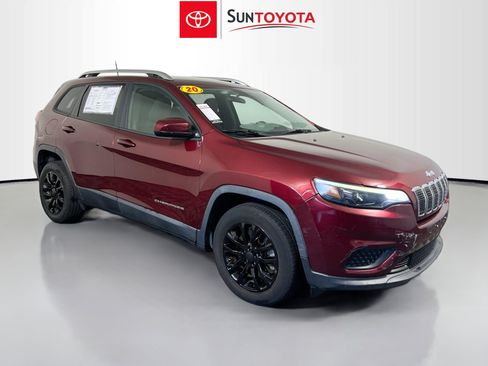 Used 2020 Jeep Cherokee Latitude FWD image 1
