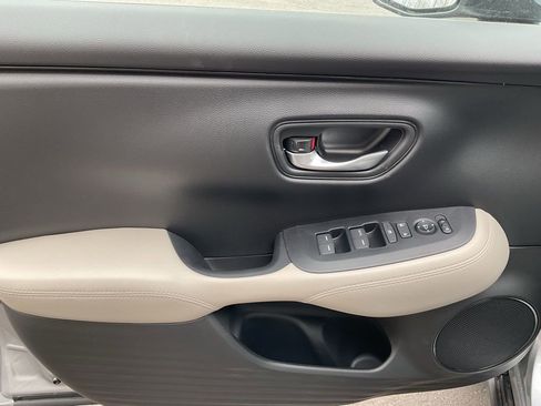 New 2026 Honda HR-V LX image 11