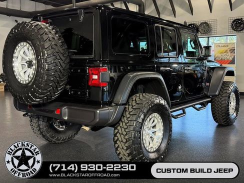Used 2025 Jeep Wrangler Unlimited Rubicon AWD/4WD image 13