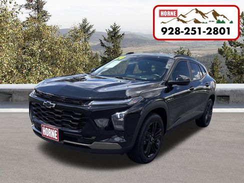 Used 2024 Chevrolet Trax ACTIV w/ Driver Confidence Package FWD image 1
