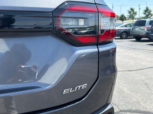 Used 2023 Honda Pilot Elite image 7