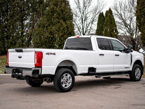 Used 2025 Ford F250 XLT image 5