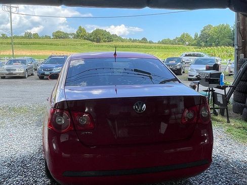 Used 2007 Volkswagen Jetta Sedan FWD image 4