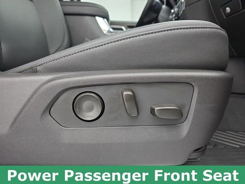 Used 2025 Chevrolet Silverado 2500 LTZ w/ LTZ Plus Package image 58