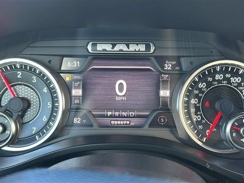 Used 2024 RAM 1500 Laramie RWD image 2