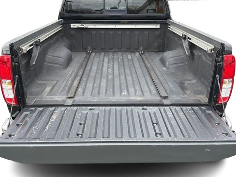 Used 2016 Nissan Frontier SV w/ SV Value Truck Package image 11