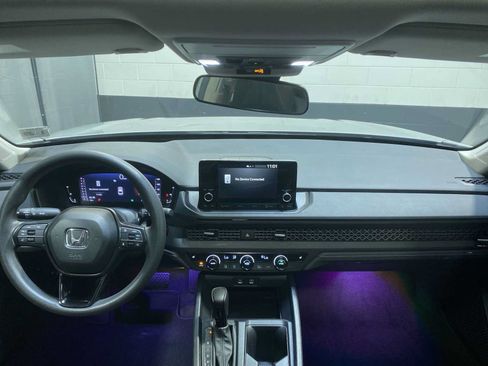 Used 2024 Honda Accord EX image 10
