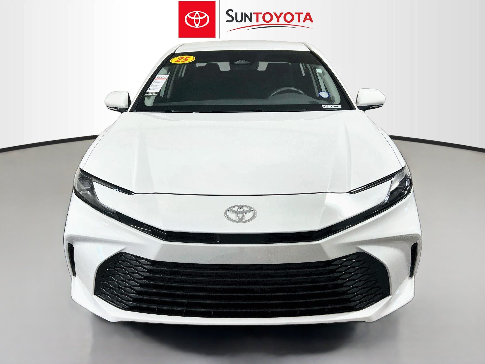 Used 2025 Toyota Camry LE FWD image 10