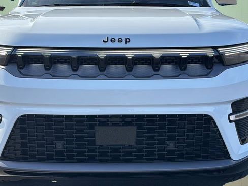 New 2026 Jeep Grand Wagoneer Limited w/ Rear Seat Video Group I image 9