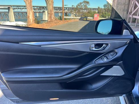 Used 2018 INFINITI Q60 3.0t Luxe RWD image 20