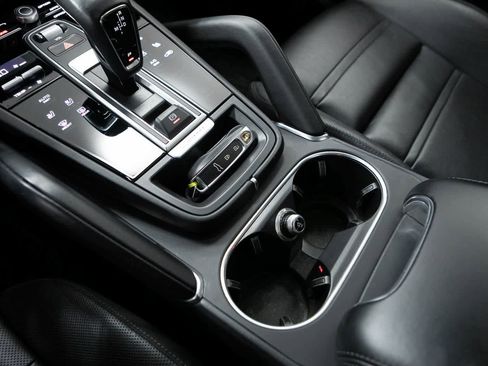Certified 2023 Porsche Cayenne Turbo image 23
