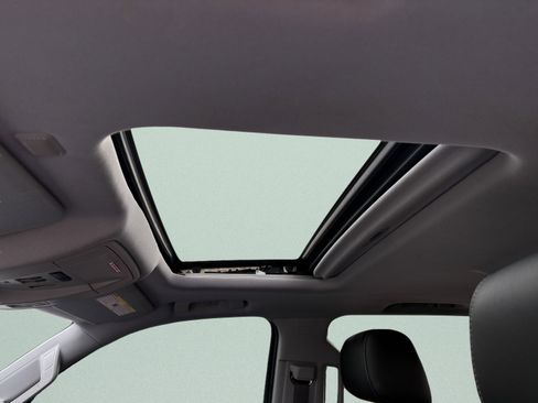 Used 2015 Chevrolet Silverado 1500 LTZ Z71 w/ LTZ Plus Package image 13