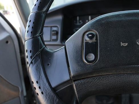 Used 1996 Ford F350 2WD SuperCab DRW image 11