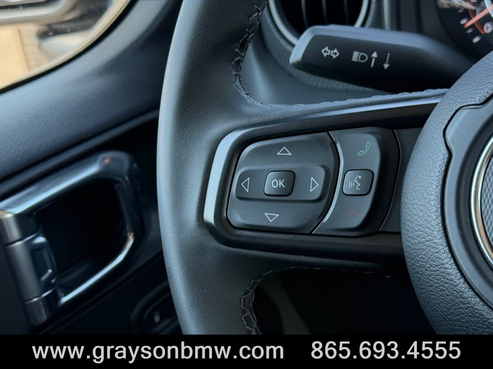 Used 2026 Jeep Gladiator Mojave AWD/4WD image 21