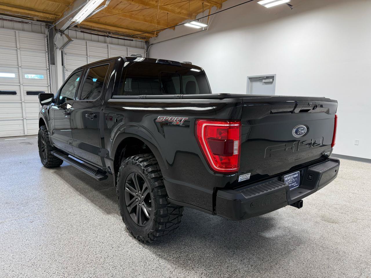 Used 2022 Ford F150 XLT w/ Equipment Group 302A High AWD/4WD image 9