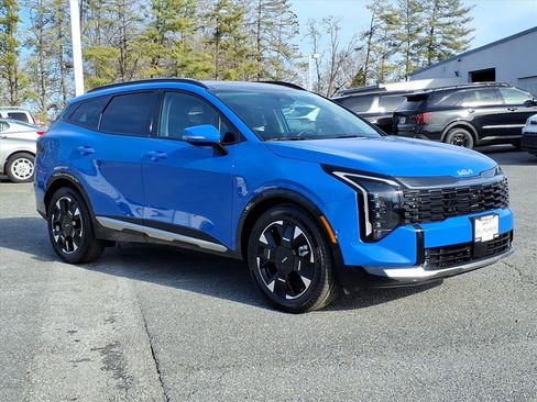 New 2026 Kia Sportage SX FWD image 2