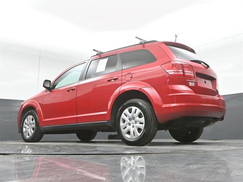 Used 2020 Dodge Journey SE image 34