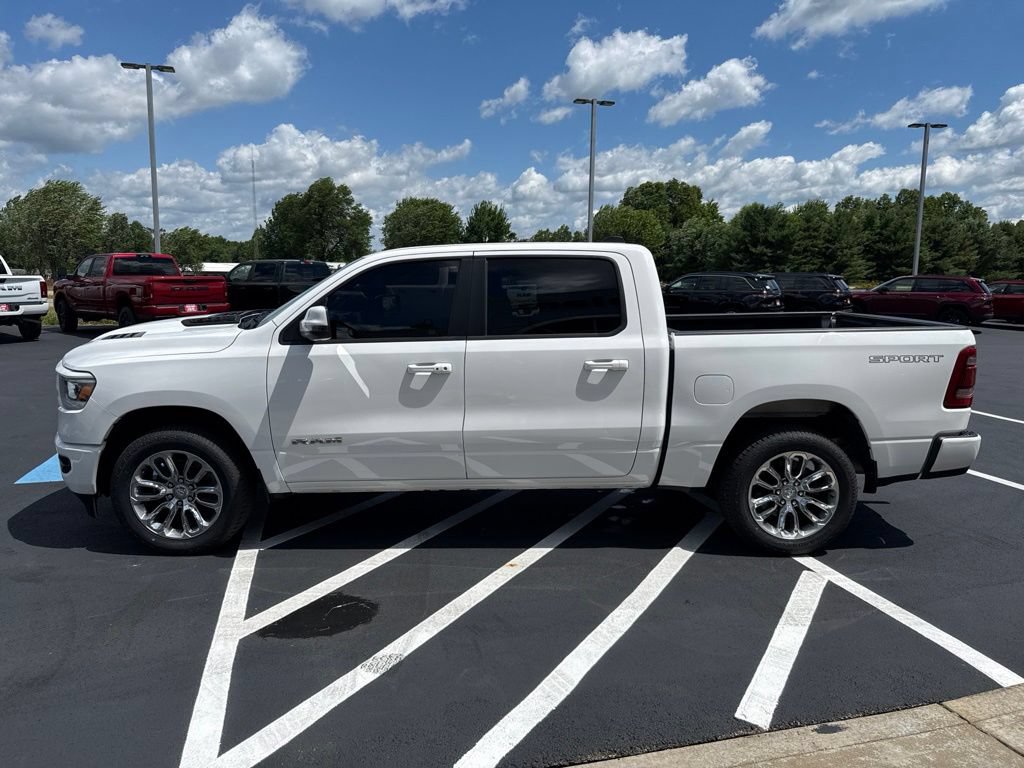 Used 2023 RAM 1500 Laramie AWD/4WD image 5